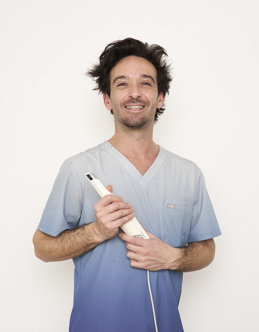Dr. Federico Gigliotti - Odontòleg, pròtesis, teràpia Neural i ATM de maxilostetic Girona.